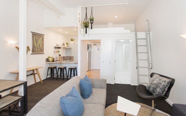 TOWNY - Urban Loft - Two Bedrooms