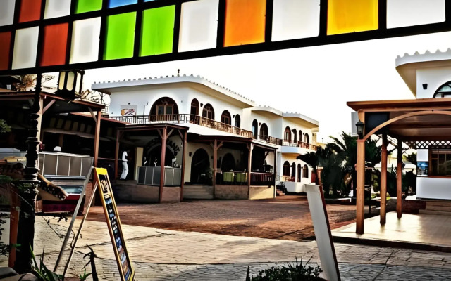 Shams Hotel & Dive Centre