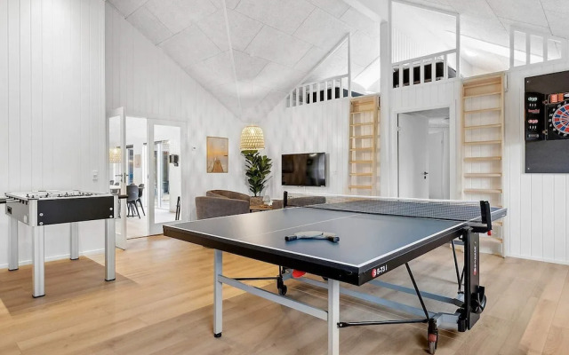 Spacious Retreat for 20 - By Traum Ferienwohnungen