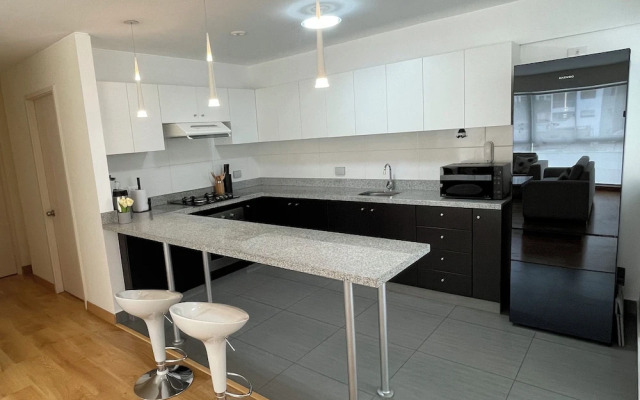 Miraflores 1 or 2 Bedroom Executive Apartment.