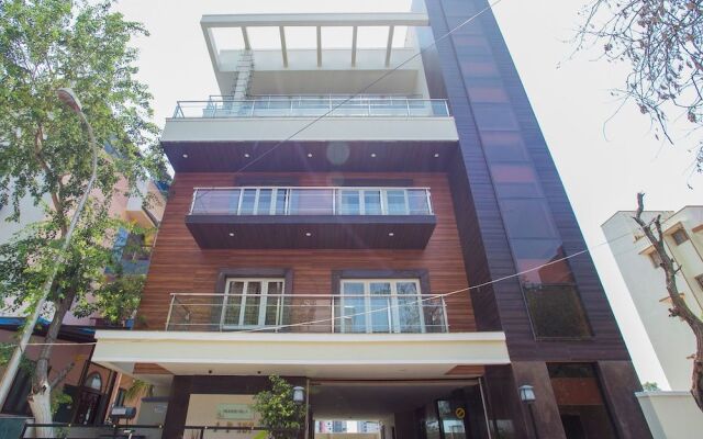 OYO 14835 Wagtail Suites