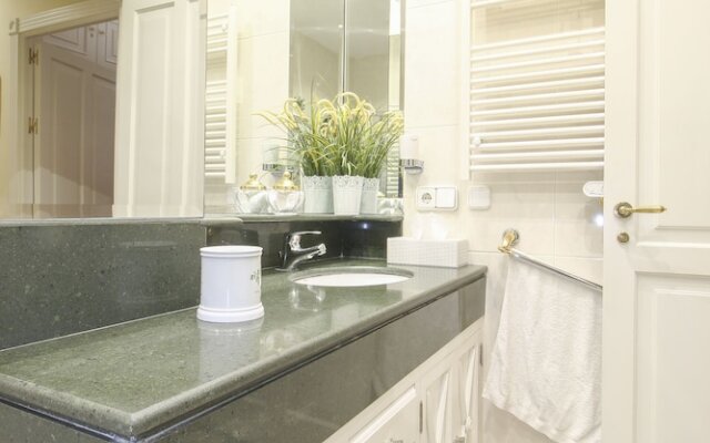 Deluxe Apartment La feria