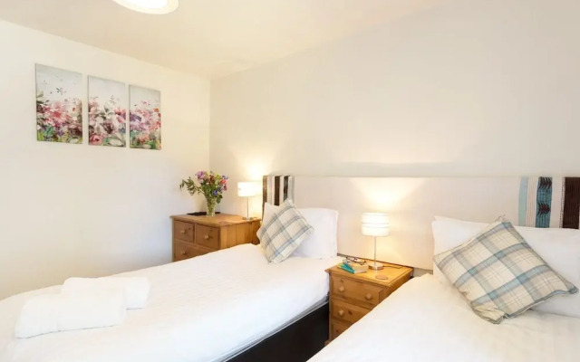1 Springwater View