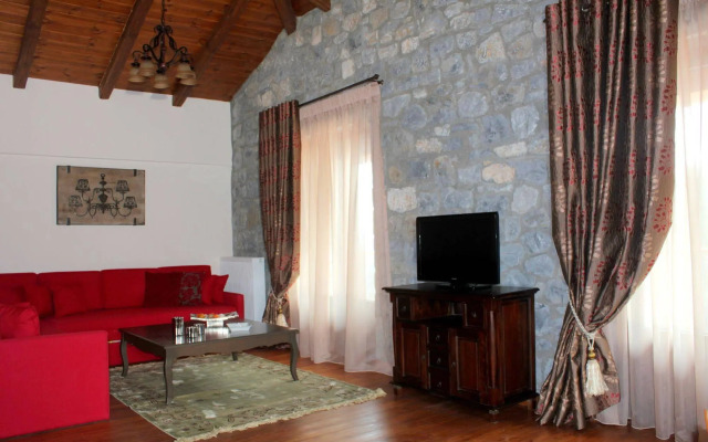 Nefeles Mainalon Luxury Residences & Lounge