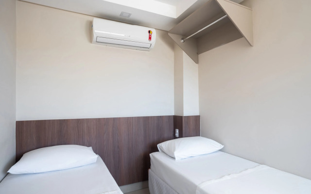 OYO Hotel Barra Do Riacho, Aracruz