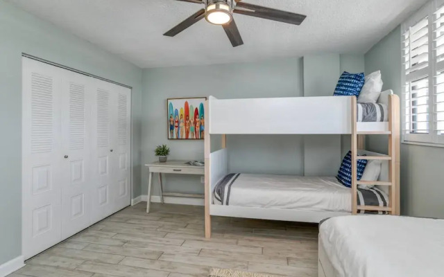Sand Dollar 306