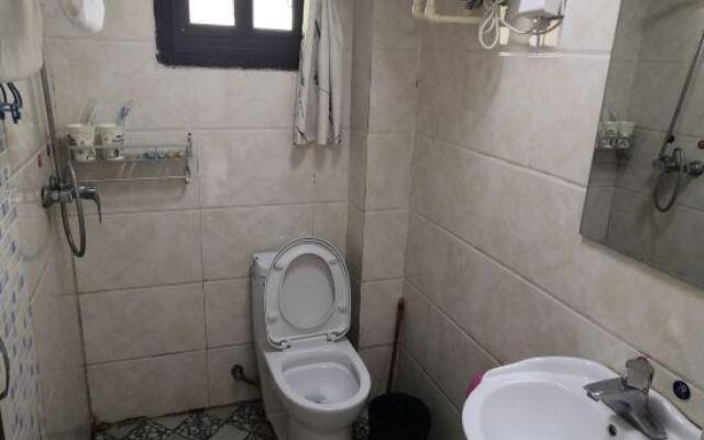Yanyulou Hostel