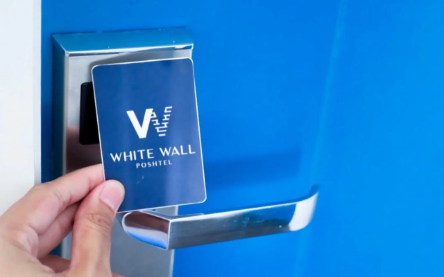 White Wall Poshtel - Hostel