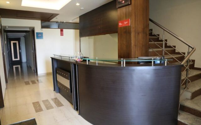 OYO 1423 Hotel Monerio