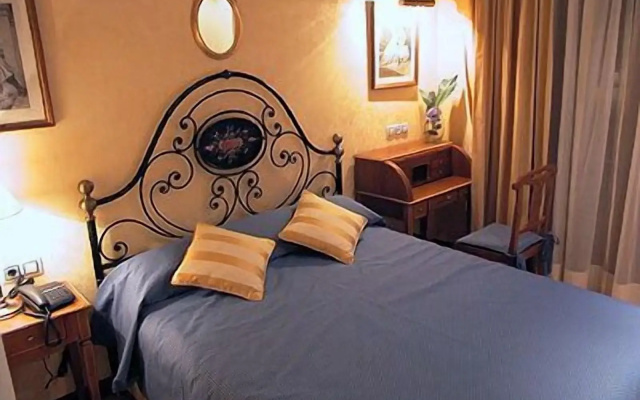 Hotel Santiago