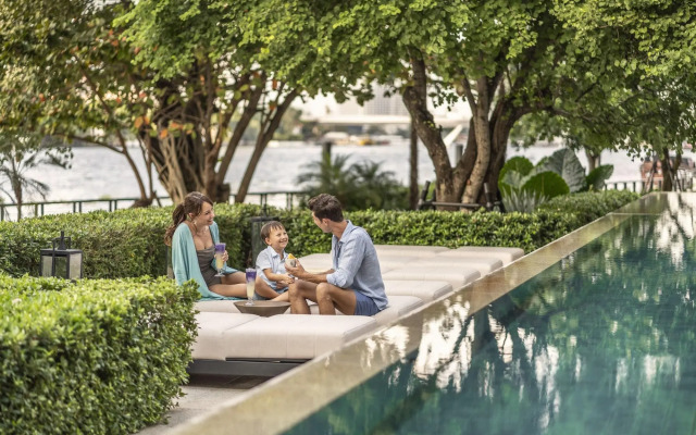 Four Seasons Hotel Bangkok at Chao Phraya River