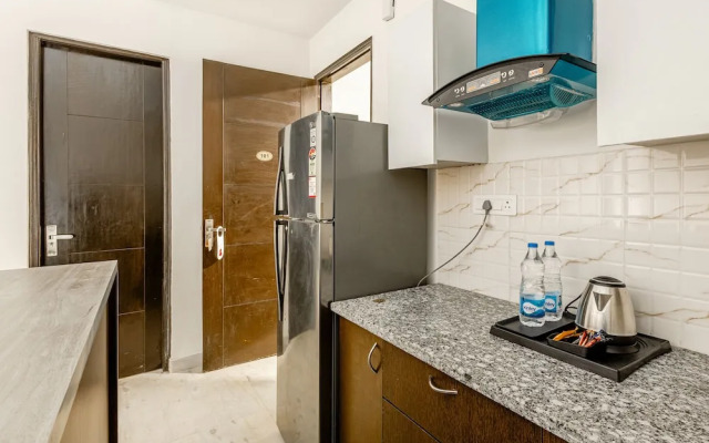 Lime Tree Hotel Golf Course Road Sec-43