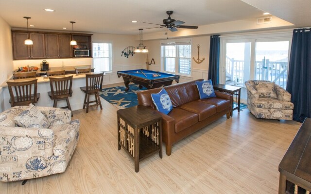 Sandfiddler by RedAwning