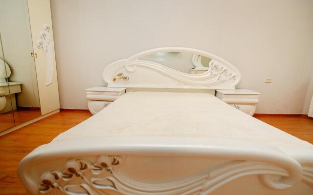With comfort on Yesenin Street 9