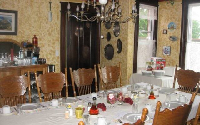 Maison McKenzie House