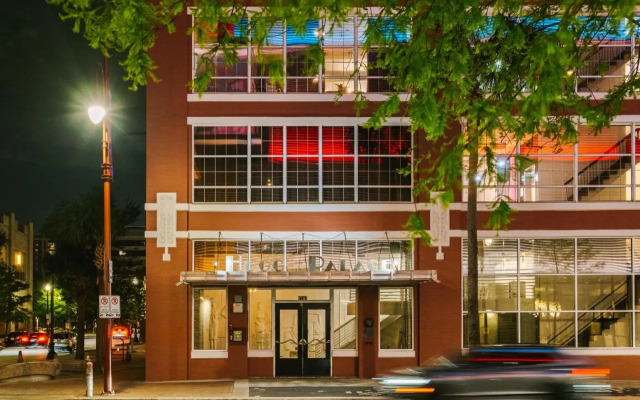 Reside Houston Downtown A Wyndham Residence