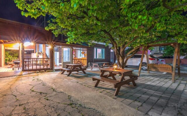 Goseong Gamnamu Pension