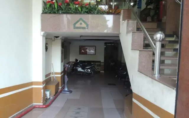 Tan Quyen Hotel