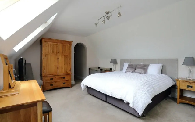 Arden House - Turret Penthouse