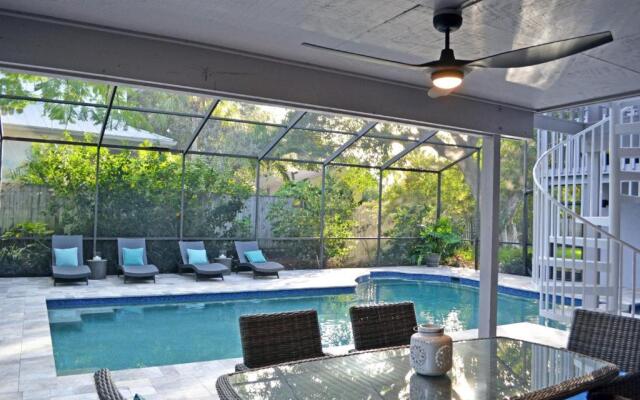 Shell Beach - The Treehouse 210