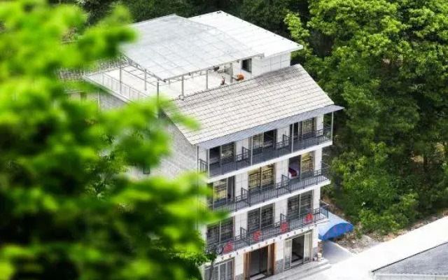 Shennongjia Warm Inn