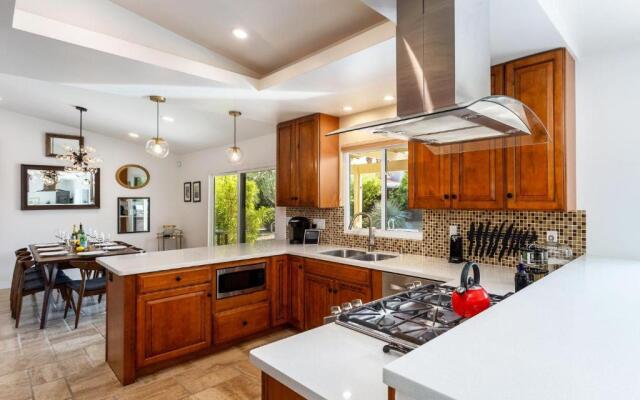 Modern Loma Vista