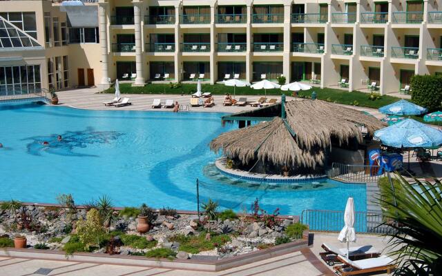 Отель Swiss Inn Resort Hurghada