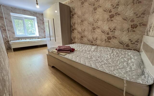 House-available on Kuibyshev Street