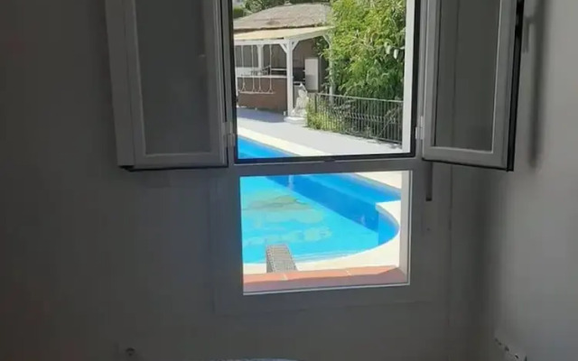 New Luxery Villa With Big Pool