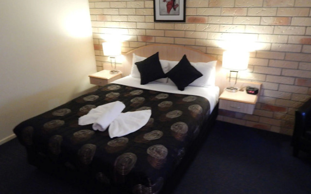 Cotswold Motor Inn