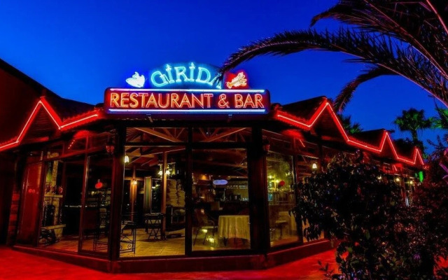 Palmetto Resort Hotel