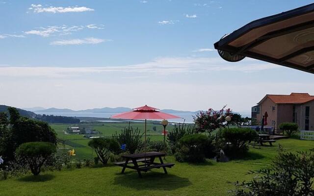 Ganghwa Haneulchae Pension