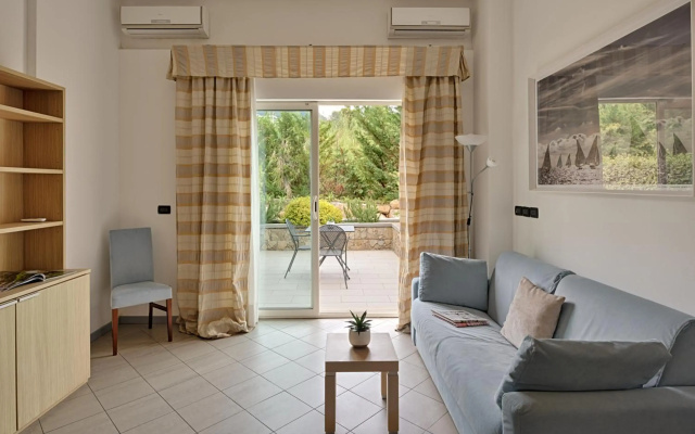 Aregai Marina Hotel & Residence