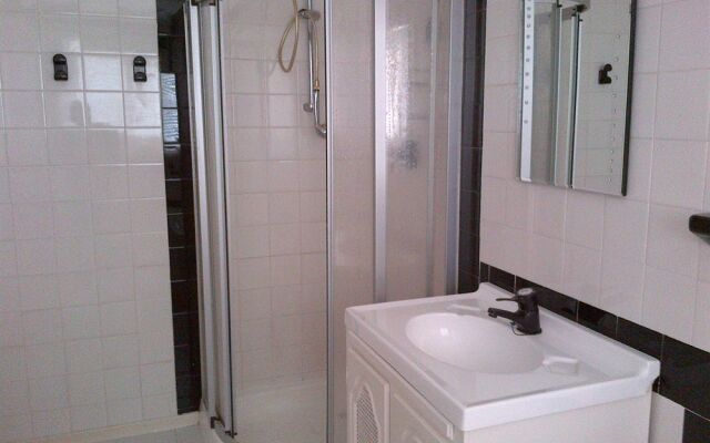 Empoza Sea View Guest House