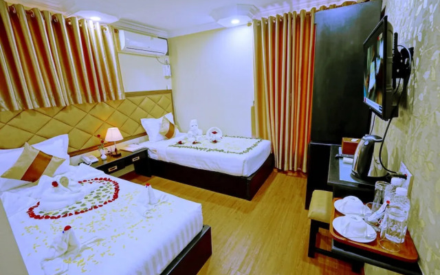 Royal Ruby Hotel