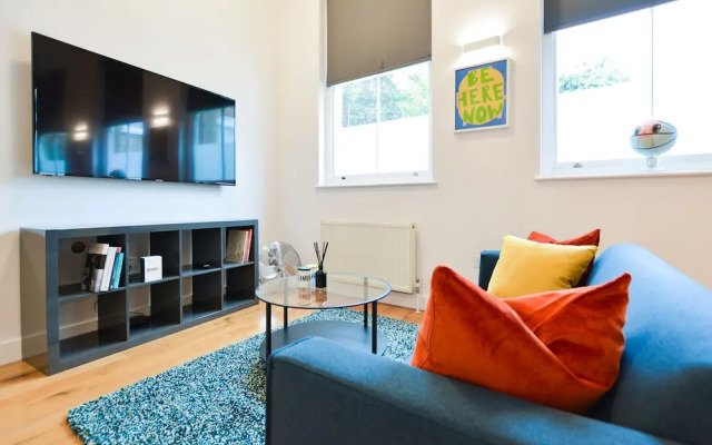 Spacious West Hampstead Apartment by Concept Apartments