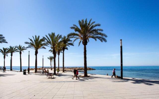 Apartment Ramon Gallud 204