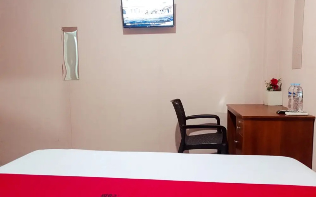 RedDoorz @ Hotel Island Bengkulu
