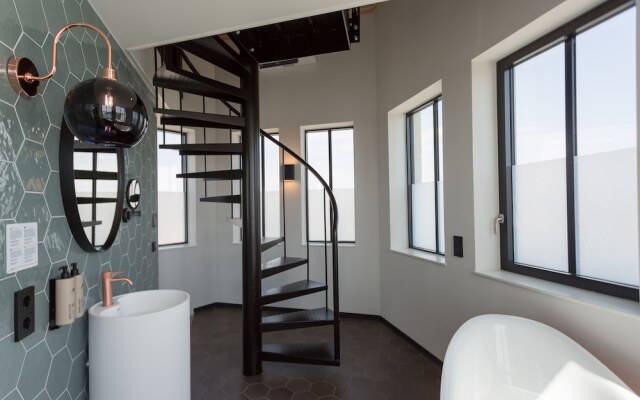 Hotel de Timmerfabriek  Kloeg Collection
