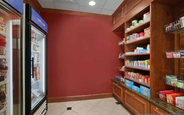 Hilton Garden Inn Lake Forest Mettawa