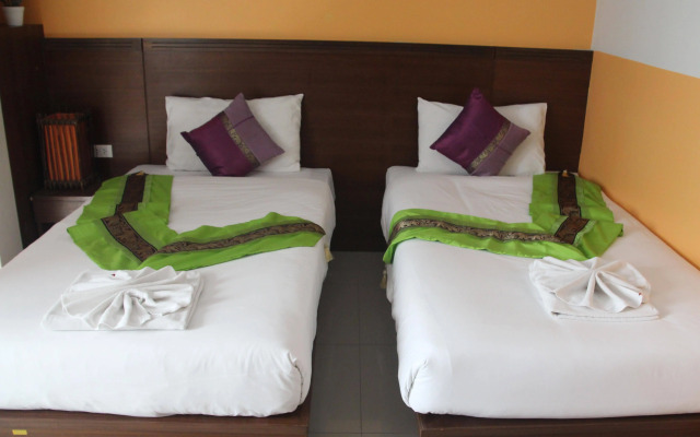 Green Harbor Patong Hotel
