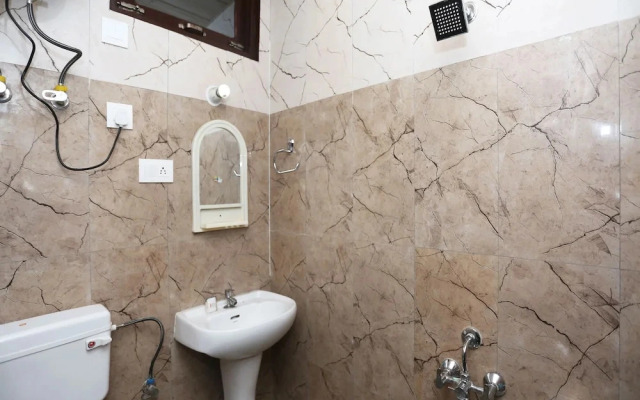 Hotel Star By OYO Rooms