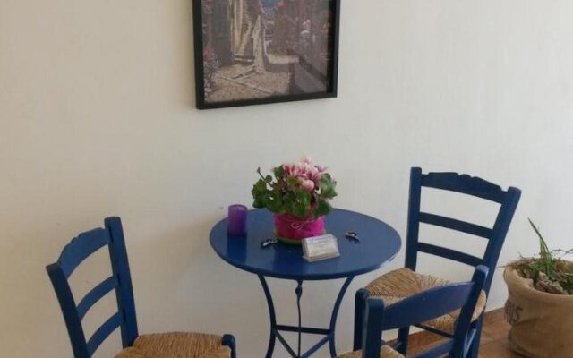 Asterina Seaside Apartments