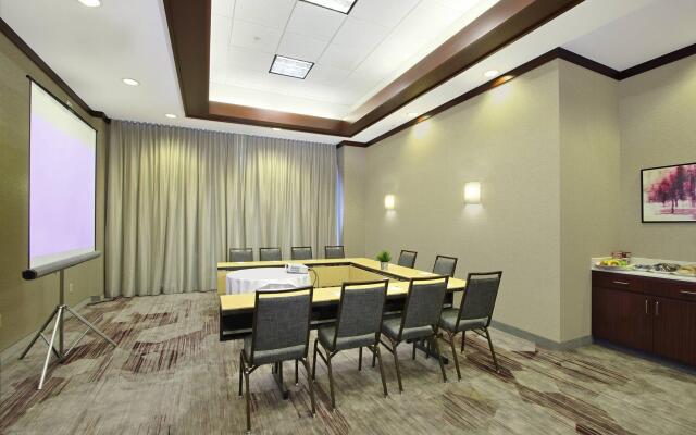 Courtyard by Marriott Oakland Downtown