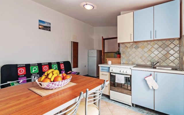 Nice Apartment in Vir With 2 Bedrooms and Wifi