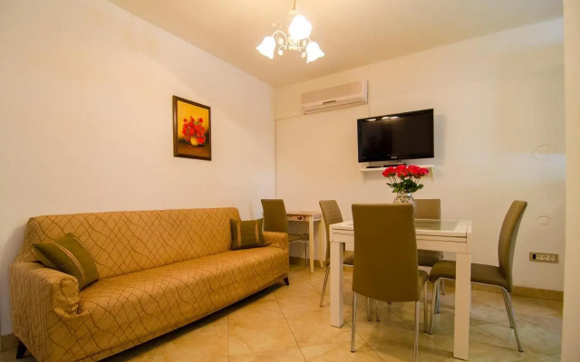 Turkish Tower Apartment