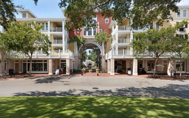 Sandestin Market Street