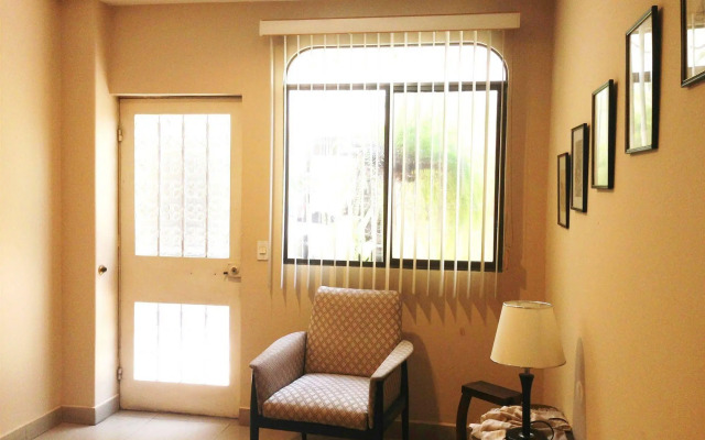 El Patio Suites