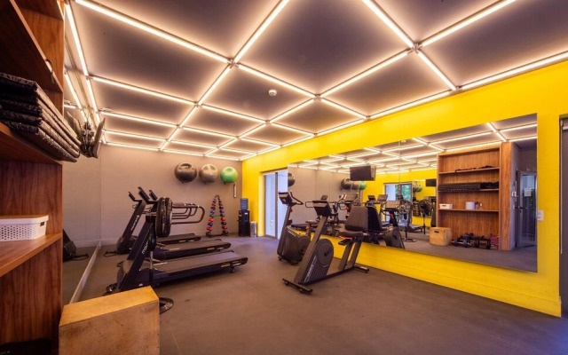 Beautiful Studio 290m From the Metro Hox1010