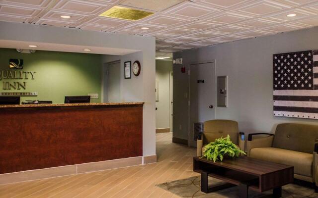 Days Inn by Wyndham Eglin AFB